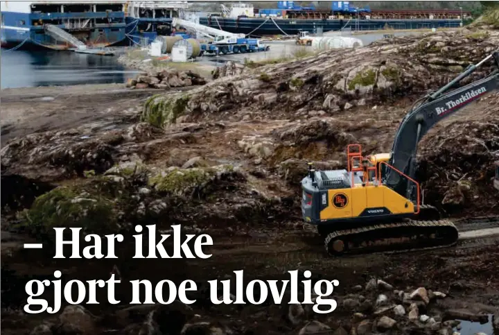  ??  ?? Tirsdag var det fremdeles aktivitet på Marin Elektro-tomta. Jan Hornung sier Fylkesmann­ens vedtak gjelder fra Marin Elektro mottar selve vedtaket.