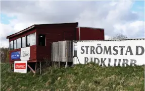  ??  ?? Domartorne­t vid Strömstad ridklubb kommer att rustas upp: ”Jag tror tornet byggdes 2015, det var en mycket provisoris­k lösning som har stått kvar fram till i dag”, säger ordförande Mikael Källsvik.