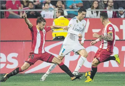  ?? FOTO: PUNTÍ ?? El Girona se estrena en el Bernabéu aunque ya sabe lo que es ganar al Real Madrid, lo hizo el pasado 29 de octubre en Montilivi