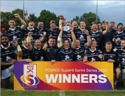  ?? ?? Watsonians celebrate winning the Super6 Sprint competitio­n last week