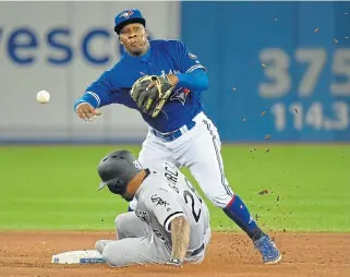  ?? /Dan Hamilton/USA TODAY ?? Having a ball: SA-born and bred Gift Ngoepe in action for the Toronto Blue Jays against the Chicago White Sox in April 2018.