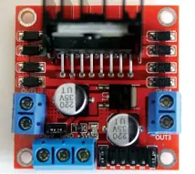  ??  ?? The L298N board is packed full of components. The screw terminals enable connection­s between the batteries, Raspberry Pi and motors. There are more images in our repository (http://bit.ly/LXF203_Robot).