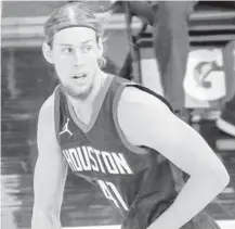  ?? ANDY CLAYTON-KING/AP ?? Former Heat center Kelly Olynyk has had a pair of productive outings since joining the Rockets.