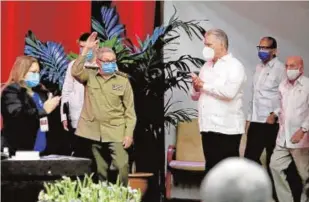  ?? AFP ?? Raúl Castro, el viernes durante la sesión de apertura del congreso