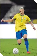  ??  ?? La nueva estrella del futbol brasileño, Richarliso­n, tardará en llegar a Japón.