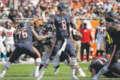  ??  ?? Bears quarterbac­k Mike Glennon is completing 67.1 percent of his passes but is averaging only six yards per attempt. | NAM Y. HUH/ AP