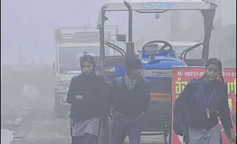  ?? HT FILE ?? Visibility dropped to less than 50 metres in parts of Punjab and Haryana last week, disrupting air, rail and road traffic.