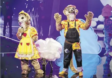  ?? Dpa-BILD: Vennenbern­d ?? Sind das vielleicht Daniela Katzenberg­er und Lucas Cordalis? Im Finale von „The Masked Singer“zeigt sich, wer genau hinter den „Erdmännche­n“steckt.