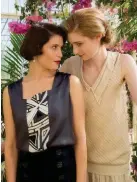  ??  ?? Inspired lovers: Arterton and Debicki as Vita and Virginia