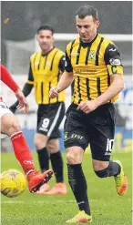  ?? Picture: SNS. ?? Kevin Smith is doubtful for today’s visit of Stranraer.