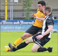  ?? Photo: Iain Ferguson, The Write Image. ?? Barna Tot tackles Bryan Hay.