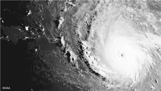  ?? — Gambar Reuters ?? RIBUT KATEGORI 5: Irma di perairan Pasifik dalam gambar rakaman satelit GOES-16 kelmarin yang diserahkan NHC.