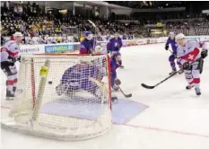  ?? KEYSTONE ?? Dario Simion (r.) erzielt gegen die Slowaken das 1:1.