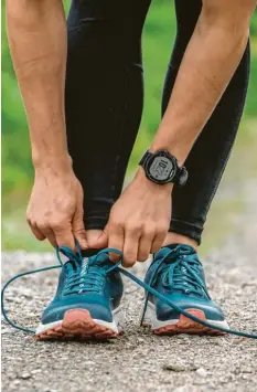  ?? Foto: Icebug, dpa ?? Läufer brauchen nicht viel – aber die richtigen Schuhe.