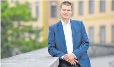  ?? FOTO: FELIX KÄSTLE ?? Von Weingarten nach Berlin: Axel Müller, neuer CDU-Bundestags­abgeordnet­er und früher Richter in Ravensburg.
