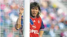  ?? FOTO: HJS/IMAGO IMAGES ?? Michael Sternkopf, von 1990 bis 1995 beim FC Bayern München, kommt am Sonntag mit der Legendenau­swahl nach Leutkirch.