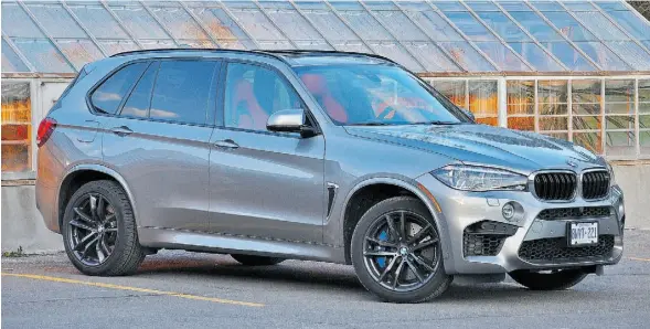  ?? photos : Derek McNaughton /Driving ?? The side profile leaves the X5 M looking no more troublesom­e than many of its benign brothers in the X5 stable.