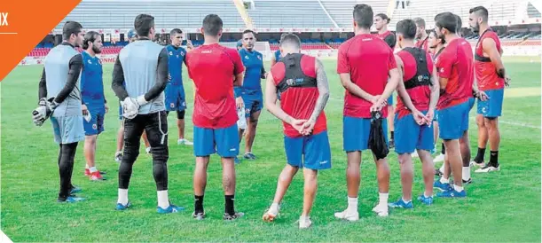  ?? FOTOS: CORTESÍA ?? De inmediato se puso a trabajar con los jugadores que no tuvieron actividad ante América. /