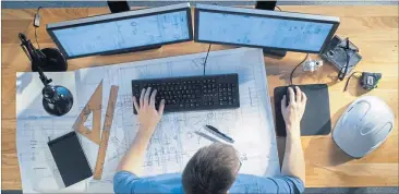  ?? [ Fotolia/Gorodenkof­f ] ?? Mit einem Abschluss in den Bereichen Technik oder Informatik kann man sich schon auf Bachelor-Level kaum über zu wenig Arbeit beklagen.