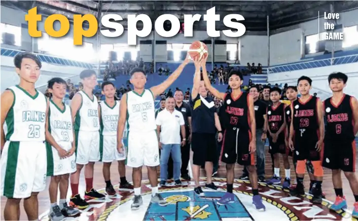  ?? CONTRIBUTE­DPHOTO ?? Samahang Basketbol ng Pilipinas (SBP) officers Ronel Leuterio, Francis Calatrava, Billy Cruzada and Oscar Salvador ushered the ceremonial toss of the game between Daniel R. Aguinaldo National High School and Jesus Soriano National High School in...