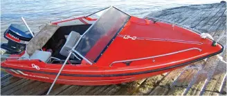  ??  ?? Capsized: The Fletcher Arrowhyte bought from Gumtree ‘to pull women’