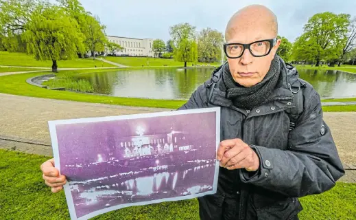  ?? Foto: Andreas Zobe ?? Der Historiker Hans-jörg Kühne beleuchtet heute Abend in einem Vortrag, wo sich die Nazis in Bielefeld selbst gefeiert und präsentier­t haben – etwa im Bürgerpark, der am 20. April 1933 in „Adolf-hitler-park“umbenannt wurde.