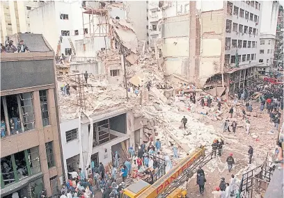  ?? Archivo ?? La bomba que explotó el 18 de julio de 1994 destruyó la sede de la AMIA