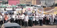  ?? PICTURE: GCINA NDWALANE ?? CRITICAL: About 1 000 doctors and nurses from various medical unions took to Durban’s streets to air their anger about the state of the KZN Health Department.