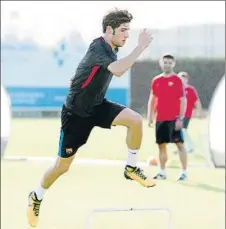  ?? FOTO: FCB ?? Sergi Roberto , en otro entrenamie­nto intenso pero en familia