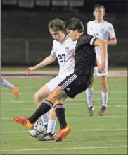  ?? Scott Herpst ?? Heritage’s Steven Scott tries to take the ball away from Ridgeland’s Myers Tucker during last week’s Region 6-AAAA match in Rossville. The Generals made a late first-half goal stand up in a 1-0 victory.