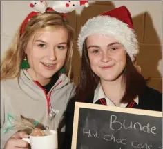  ??  ?? Clodagh Roche and Amy Mitten at the ‘Candy Crazy’ stand.