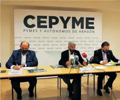  ?? CEPYME ?? Fernando Luna, Aurelio López y Juan Ciércoles, presidente­s de Cepyme en Huesca, Zaragoza y Teruel, ayer.