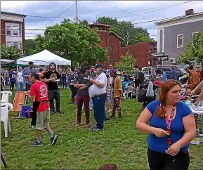  ?? PROVIDED/ FILE ?? A photo from a previous 2017flea market at Powers Park.