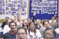  ??  ?? Familiares de presos políticos, durante una conferenci­a de prensa en Managua. Nicaragua vive una crisis cuyo último giro ha sido el golpe a las ONG.