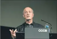  ?? CCCB ?? Psicogeogr­afia. El professor gal·lès Iain Sinclair, psicogeògr­af, va parlar al CCCB de Londres de l’abolició de la capital britànica, de la seva fi