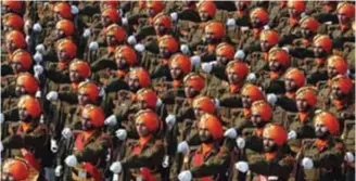  ??  ?? Sikh Light Infantry troops on parade : India has the third largest standing army in the world,
with over a million personnel