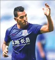  ?? PROVIDED TO CHINA DAILY ?? Carlos Tevez of Shanghai Shenhua gestures during a 1-1 Chinese Super League draw with Changchun Yatai on Aug 5.