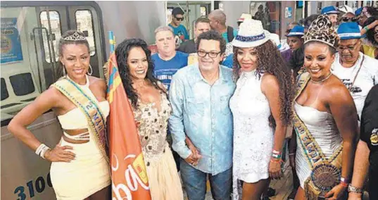  ?? DIVULGAÇÃO ?? Trem do Samba: evento criado por Marquinhos de Oswaldo Cruz (ao centro, de óculos) celebra Luiz Carlos da Vila e Dona Ivone Lara