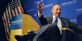  ??  ?? Al vertice Lloyd Blankfein è il ceo di Goldman da maggio 2006 la banca fondata a New York nel 1869. Il predecesso­re, Henry Paulson era stato nominato segretario al Tesoro Usa