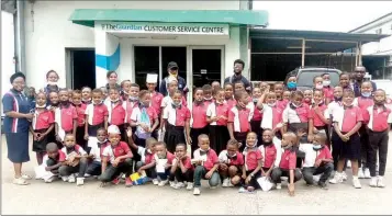  ?? The PHOTO: ENIOLA DANIEL ?? A cross section of pupils and teachers of Verifort Academy, Ijesha, Surulere, Lagos during their visit to Guardian Newspaper... yesterday