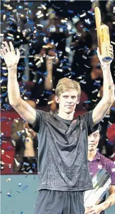  ??  ?? Crowning moment: Kevin Anderson celebrates his victory over Kei Nishikori at the Vienna Open on Sunday./ AFP