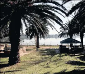  ?? PICTURE: NOKUTHULA MBATHA ?? TRANQUIL SETTING: A revamp and more safety measures will make the lake more user friendly, says the city planning head.