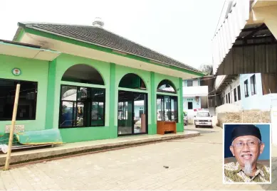  ??  ?? Ibnu Mas’ud, a ‘pesantren,’ or Islamic boarding school, near Bogor city 70 km south of Jakarta. Inset, Agus Purwoko, head of Al-Uruwatul Usro Foundation. (AN photos by Ismira Lutfia Tisnadibra­ta)