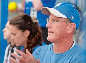  ?? TIM COOK/THE DAY ?? Old Lyme softball coach Tim Gavin watches during Friday’s game against Norwich Tech at Old Lyme.