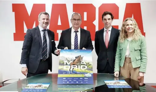  ?? ÁNGEL RIVERO ?? Álvaro Arrieta, presidente de Oxer Sport; Juan Ignacio Gallardo, director de MARCA; el jinete Eduardo Álvarez Aznar y Gema Monjas, directora de Negocio de MARCA.