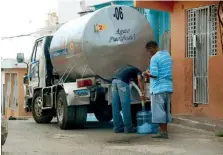  ?? ARCHIVO/JUSTO FELIZ ?? La venta de agua a granel es cuestionad­a por temas de salud.