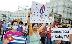  ?? Efe ?? Cubanos siguen protestand­o en las calles del país.