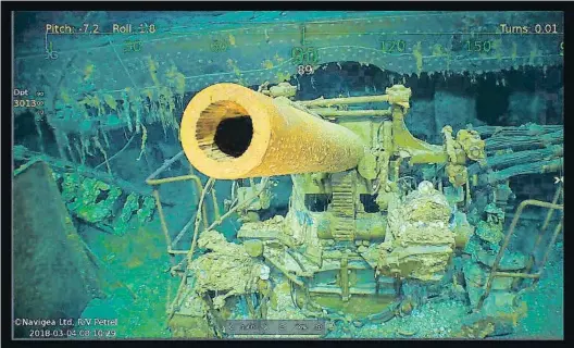  ?? STR / AFP ?? Silencio
Imagen de un cañón del USS Lexington en el silencioso fondo del océano. Abajo, uno de los 30 aviones que se hundieron con él