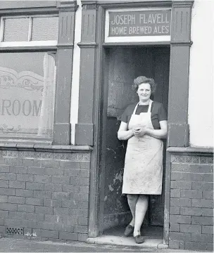 ??  ?? Beryl Fellows at her dad Joseph’s pub in May 1968