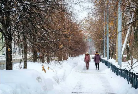  ??  ?? Kazan Park in winter snow